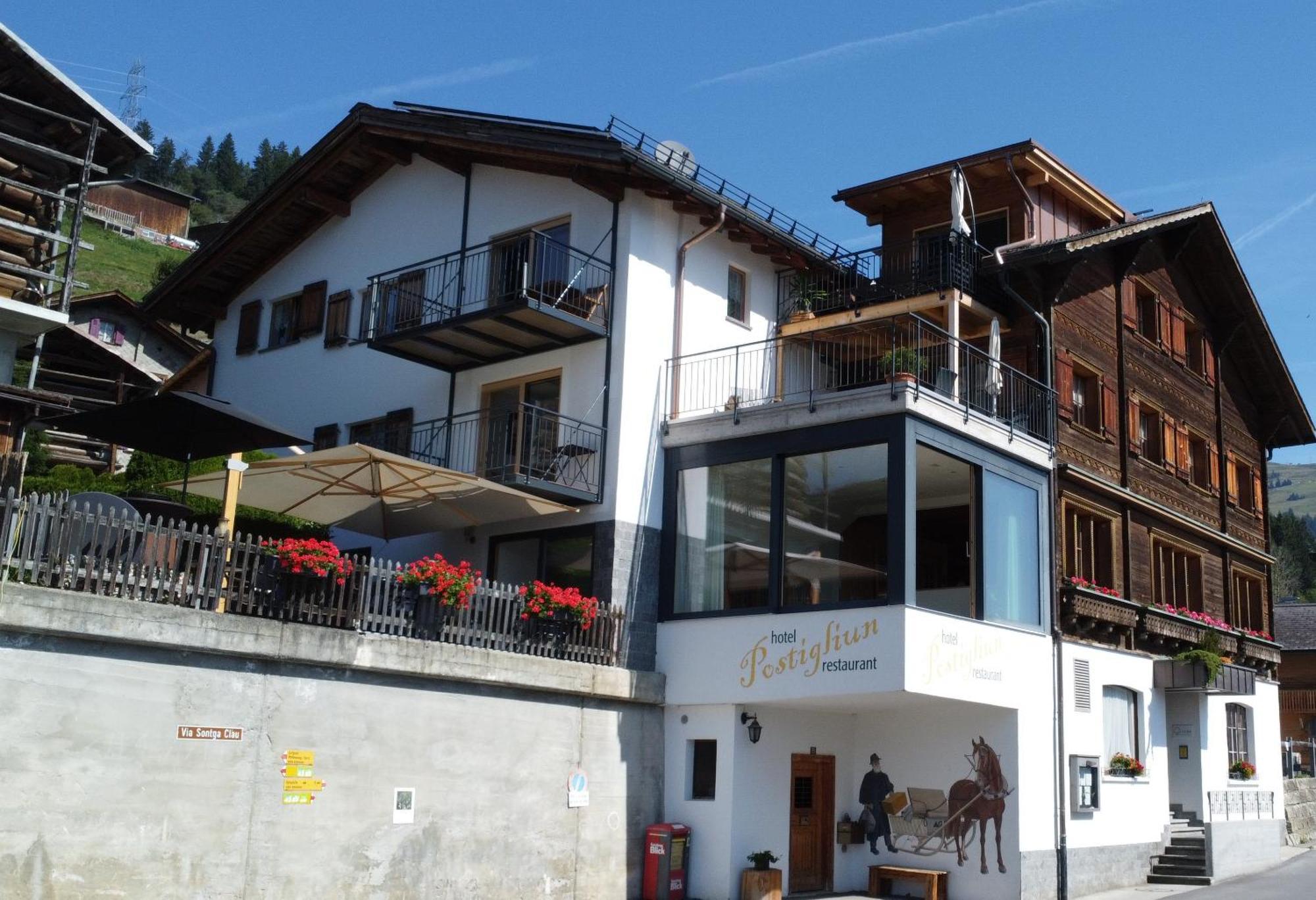 Hotel Garni Postigliun Andiast Andest Exterior photo